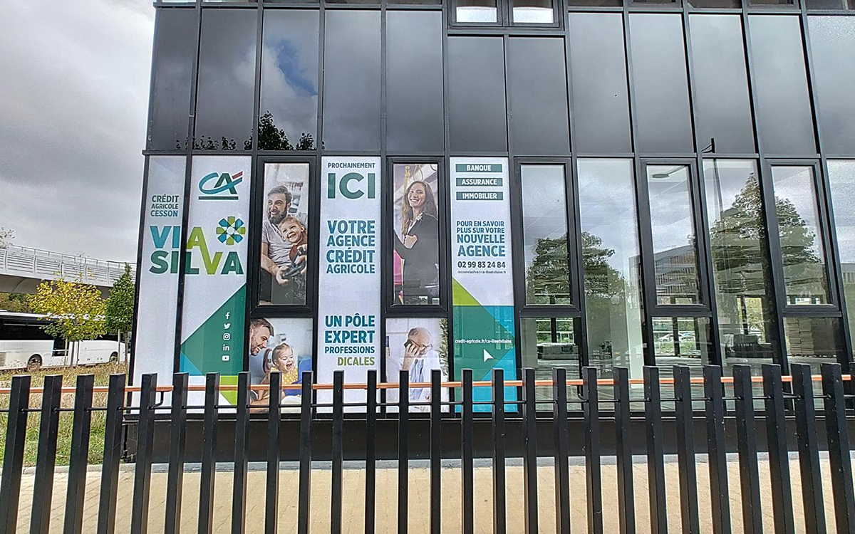 credit-agricole_vitrophanies_01