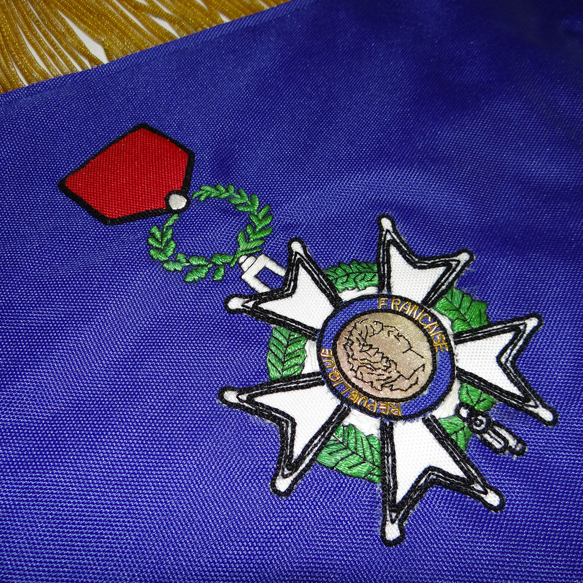 ecussons brodés armée