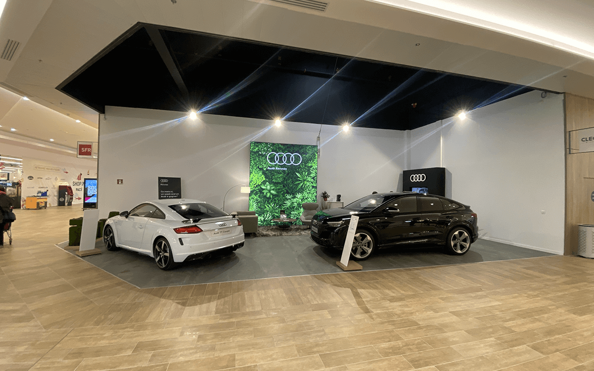 audi-stand-02-tinified