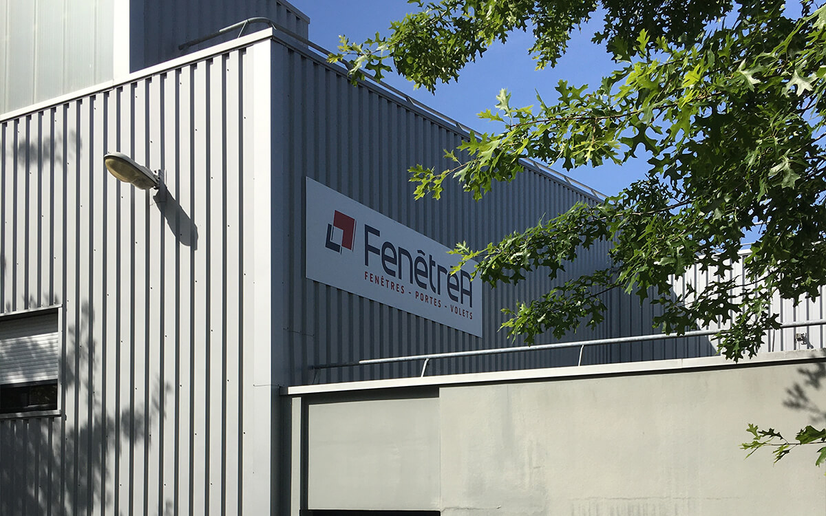 magasins-et-centres-commerciaux-fenetrea-01-tinified