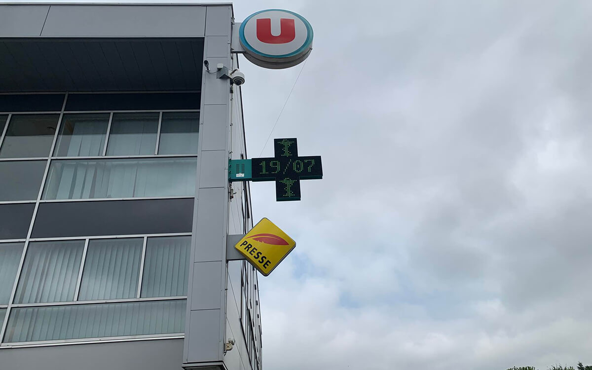 pharmacie_melesse_sav_croix_03-tinified