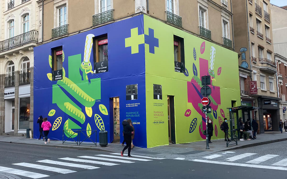 pharmacie-republique-pose-palissade-04-tinified